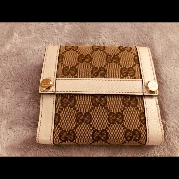 Gucci Handbags - Gg pattern double sided wallet
